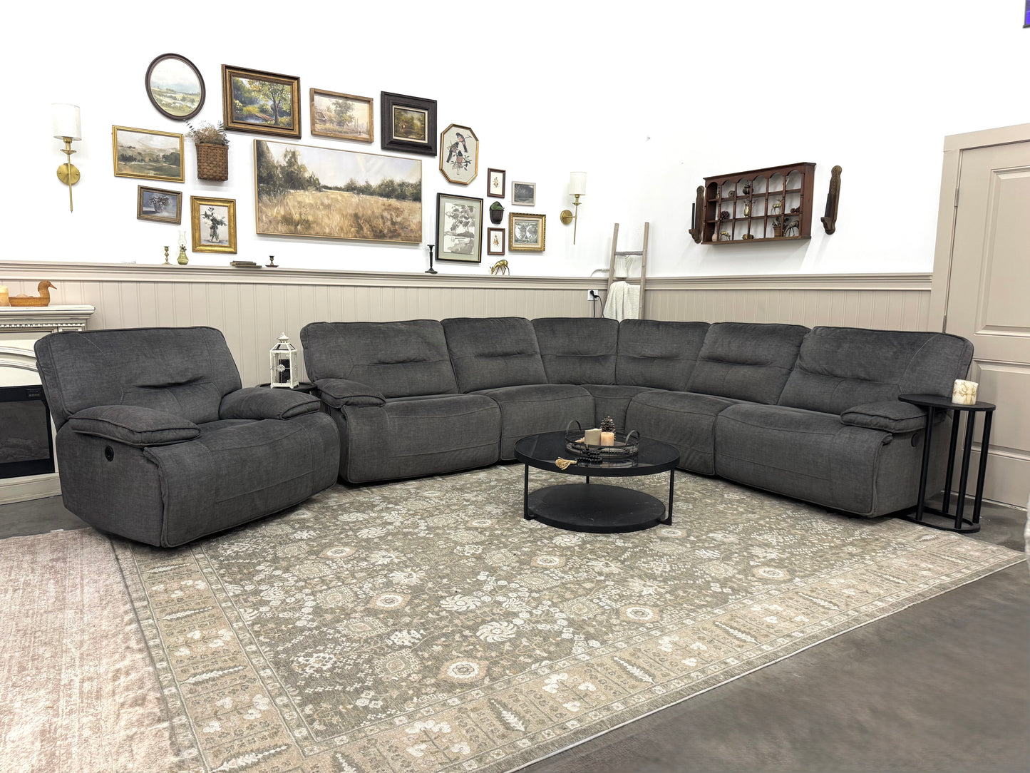 Haverty’s 6-Piece Reclining Sectional